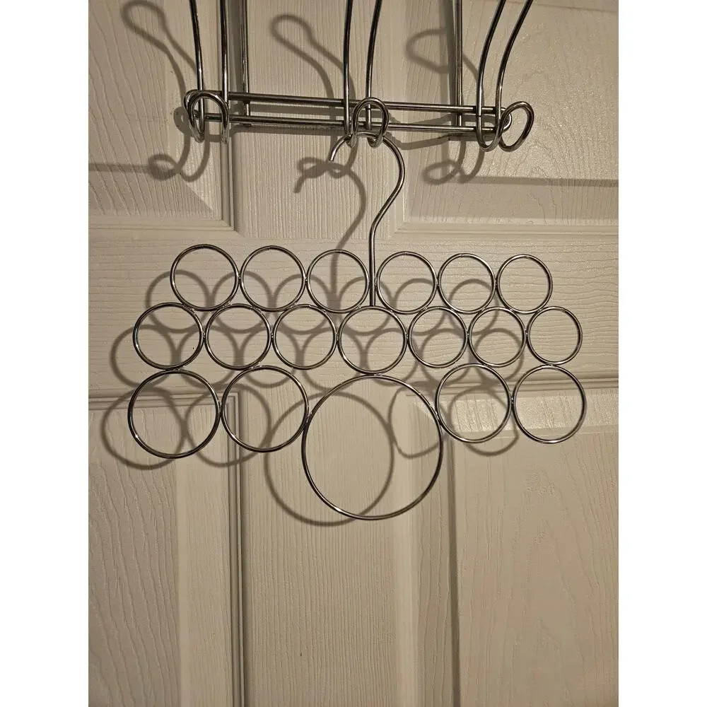 Set of three Metal accessory hangers